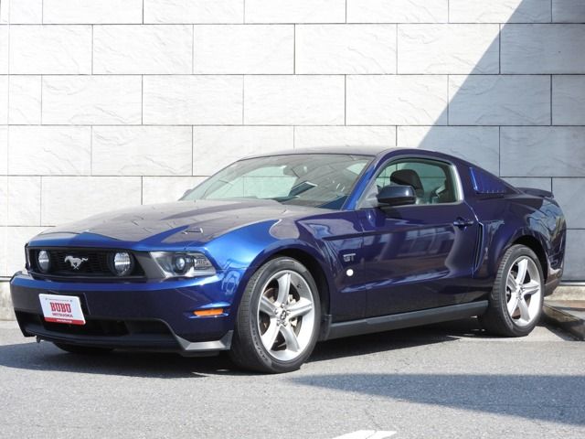 FORD MUSTANG 2010
