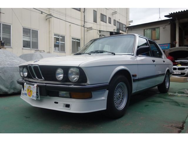 BMW 5series sedan 1983